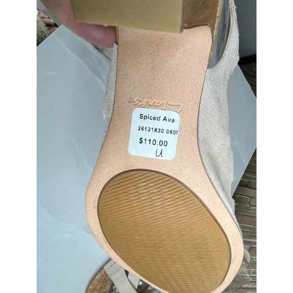 Clarks Spiced Ava Block Mid Heels Tan Suede Leather Sandal Sz 8 - Picture 10 of 11